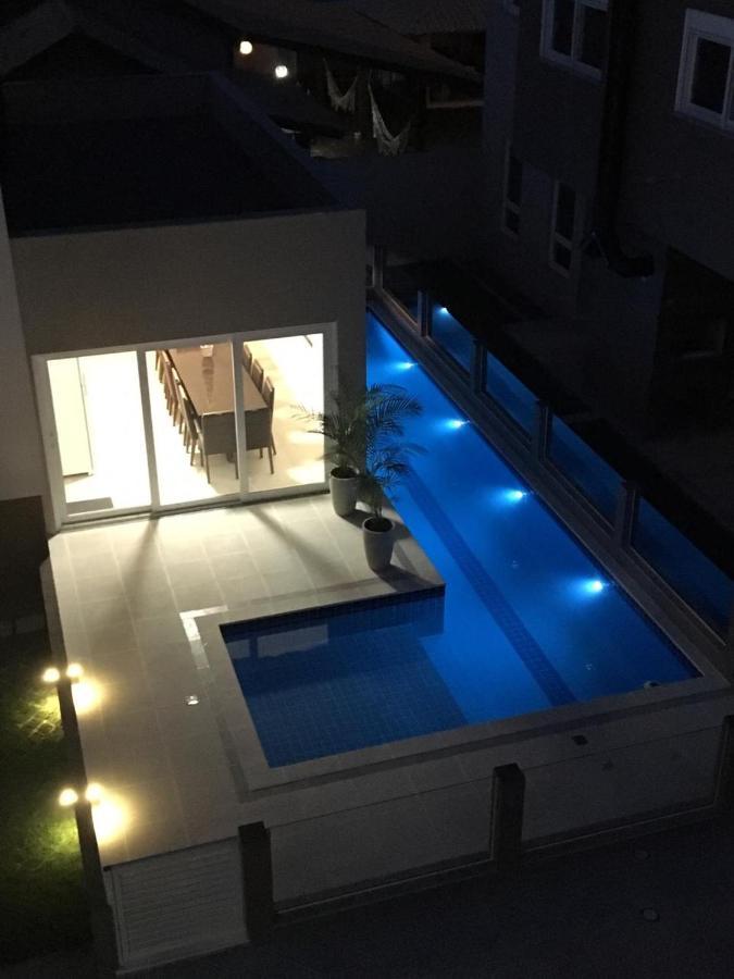 ガロパバ Residencial Ferrazヴィラ エクステリア 写真